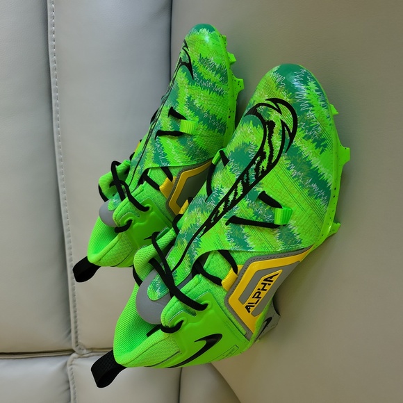 Alpha Menace Pro 3 "Razor-Sharp Cuts" - Picture 2 of 8